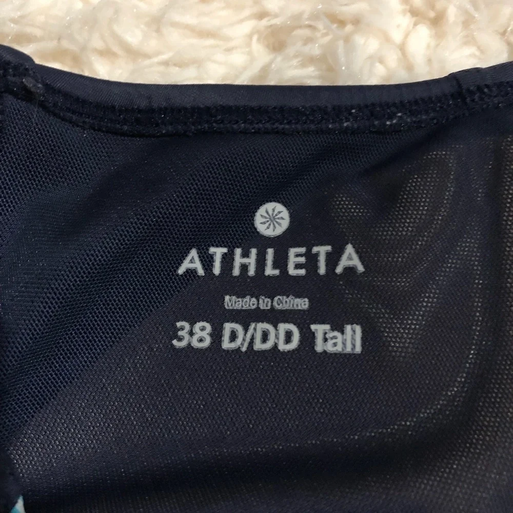 Athleta Luminate one piece swimsuit women’s size 38D/DD